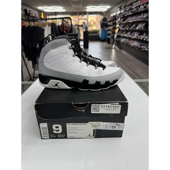 Size 9 - 2014 Air Jordan 9 Retro Barons 302370-106 main image 4